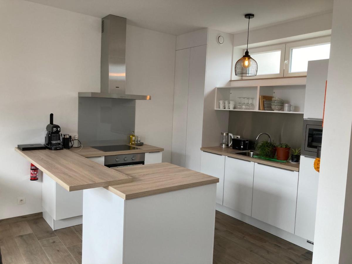Les Duplex De La Place Des Ecoles 斯帕 外观 照片