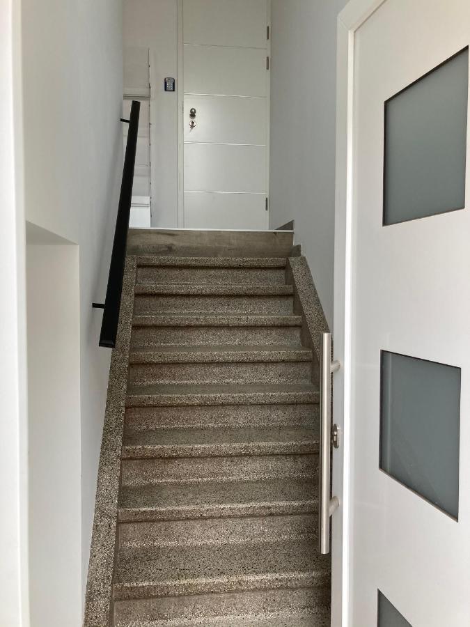Les Duplex De La Place Des Ecoles 斯帕 外观 照片