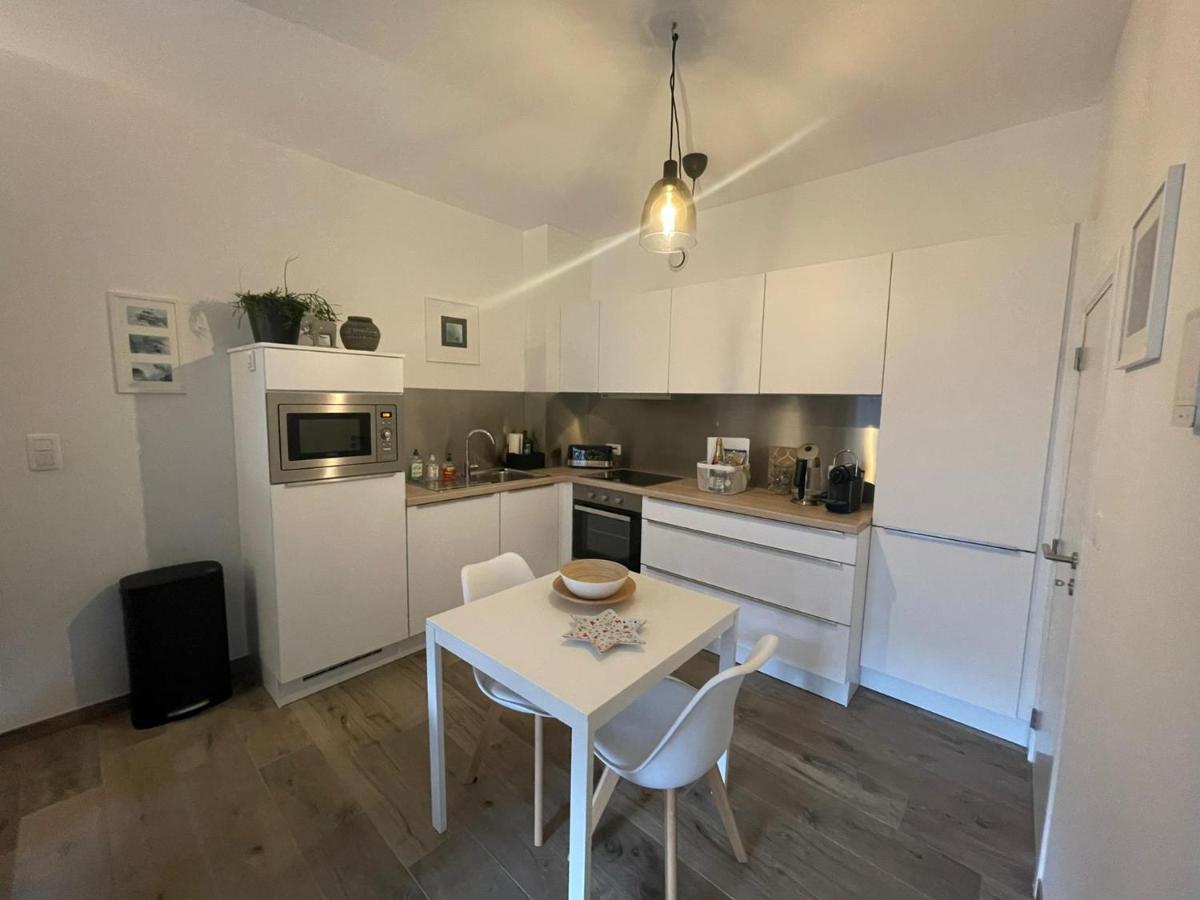 Les Duplex De La Place Des Ecoles 斯帕 外观 照片