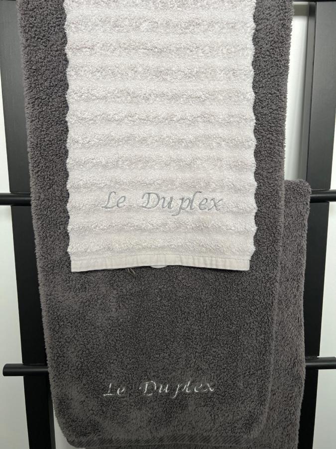 Les Duplex De La Place Des Ecoles 斯帕 外观 照片