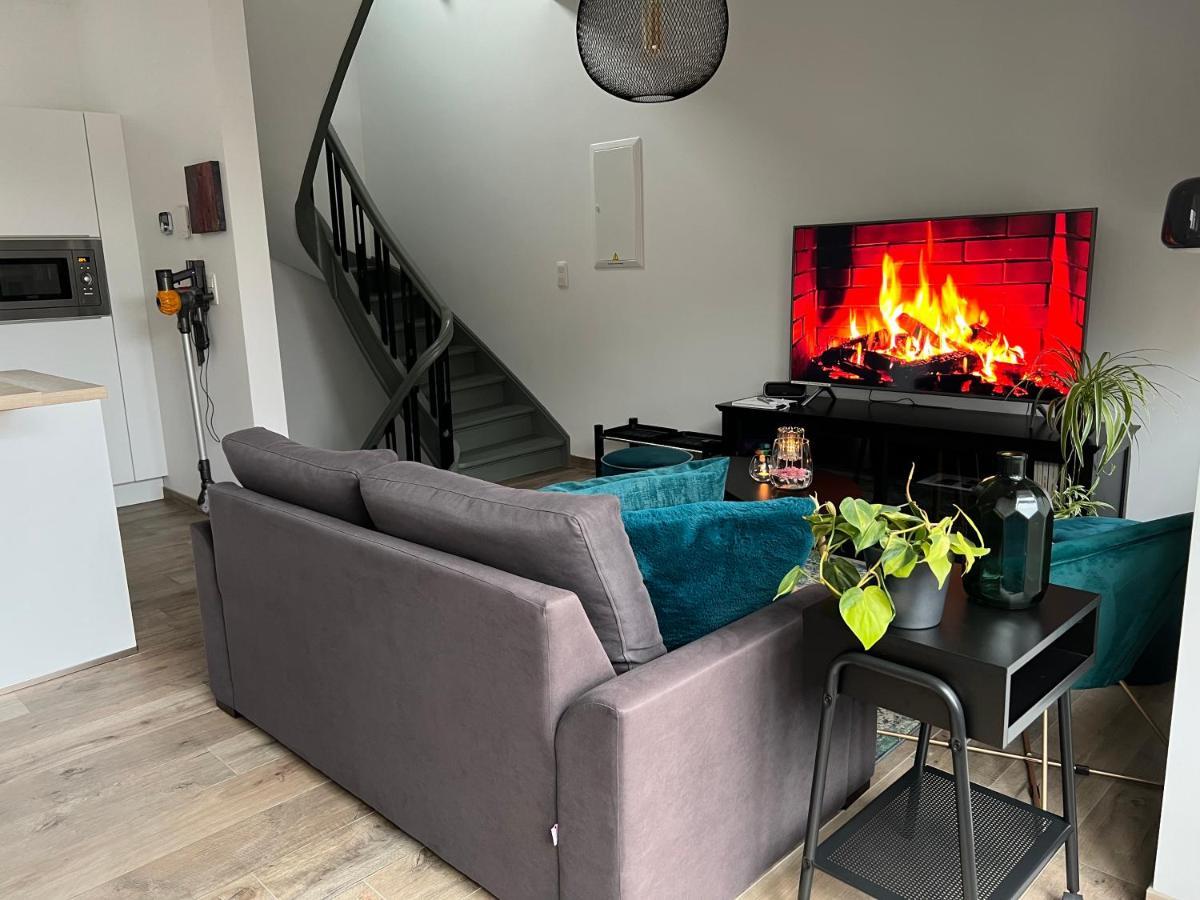 Les Duplex De La Place Des Ecoles 斯帕 外观 照片